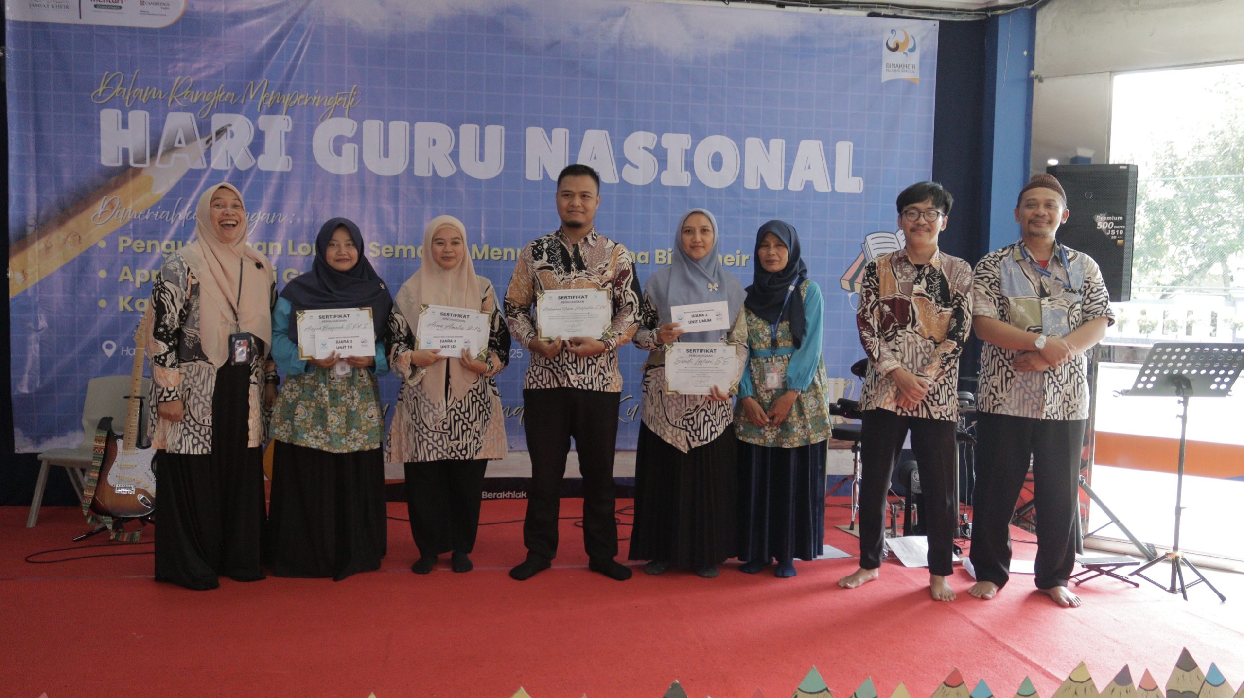 Perayaan Hari Guru & Pengumuman Lomba Menulis